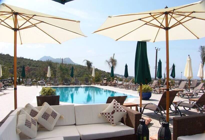 هتل Bella View Art Boutique