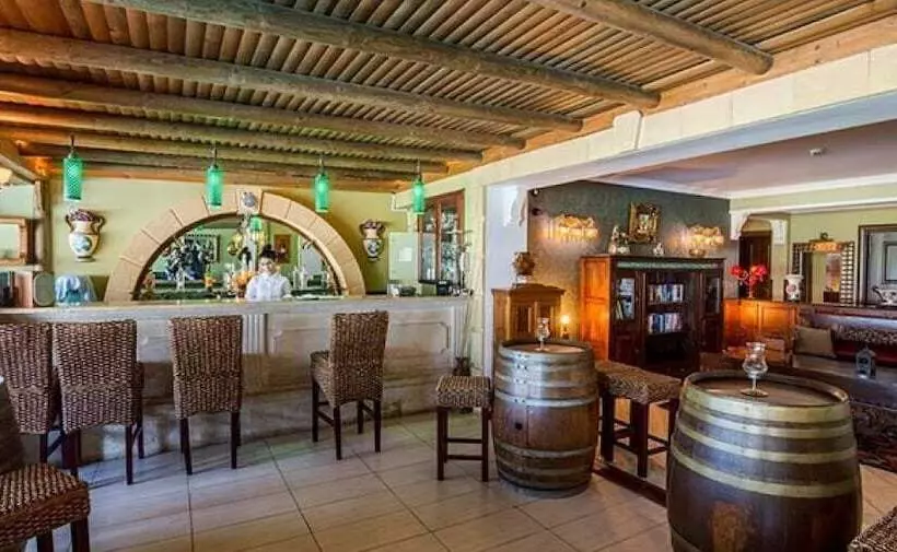 هتل Bella View Art Boutique