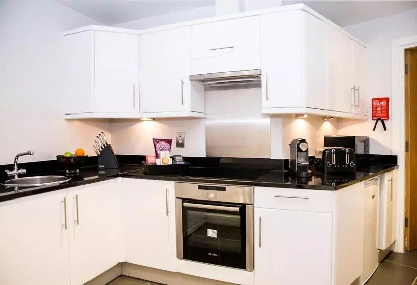 בית מלון כפרי Cheval Harrington Court At South Kensington