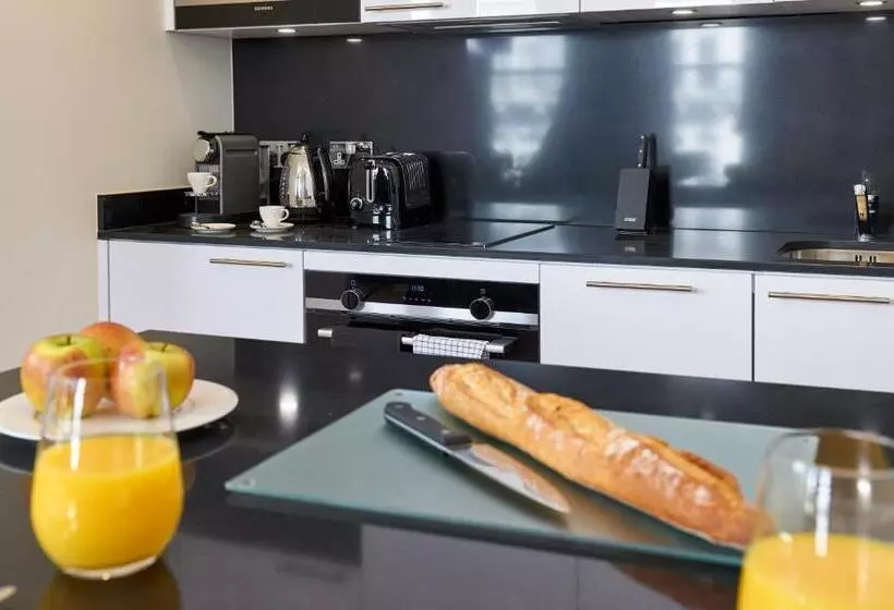 בית מלון כפרי Cheval Harrington Court At South Kensington