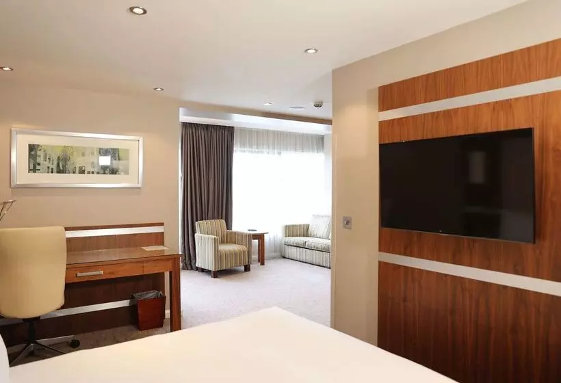 Hotel Doubletree By Hilton  Milton Keynes