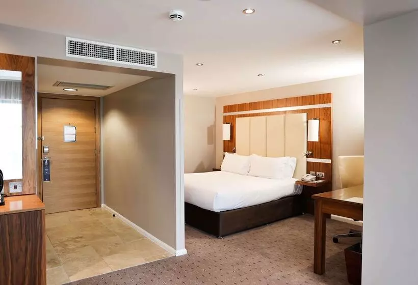 Hotel Doubletree By Hilton  Milton Keynes