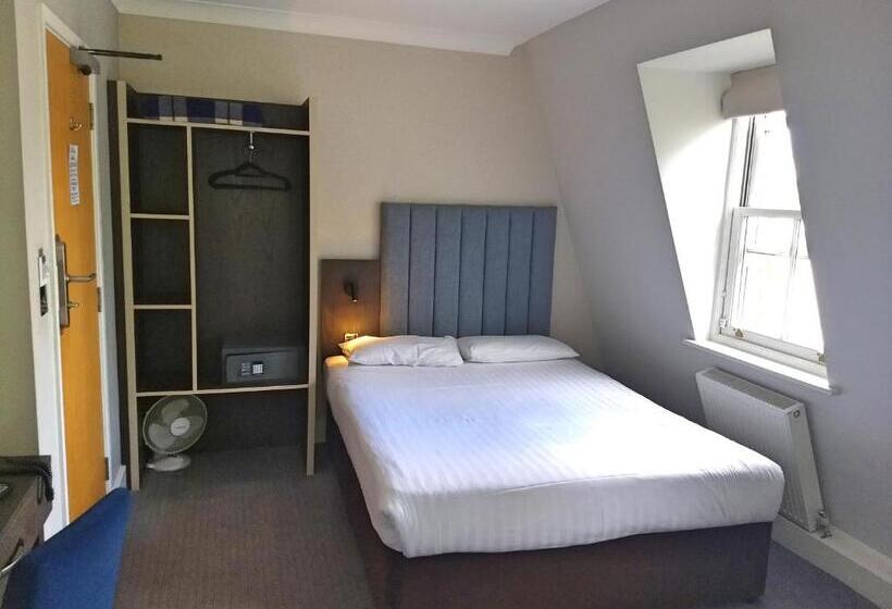 فندق Garden Court