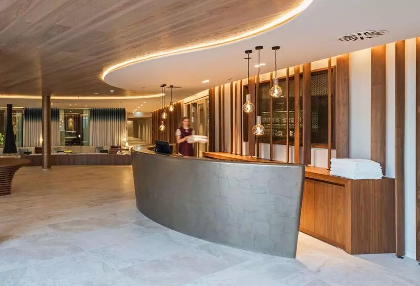 Infinity Hotel & Conference Resort Munich