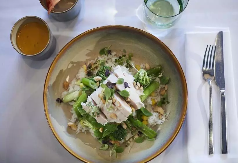 Infinity Hotel & Conference Resort Munich