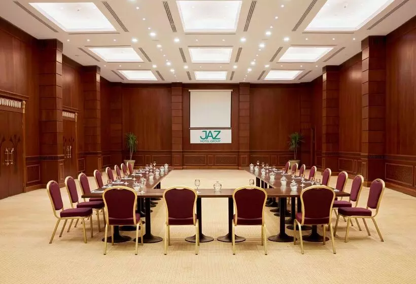 هتل Jaz Grand Marsa