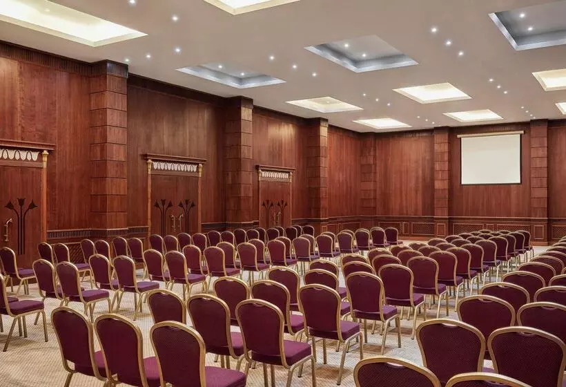 هتل Jaz Grand Marsa