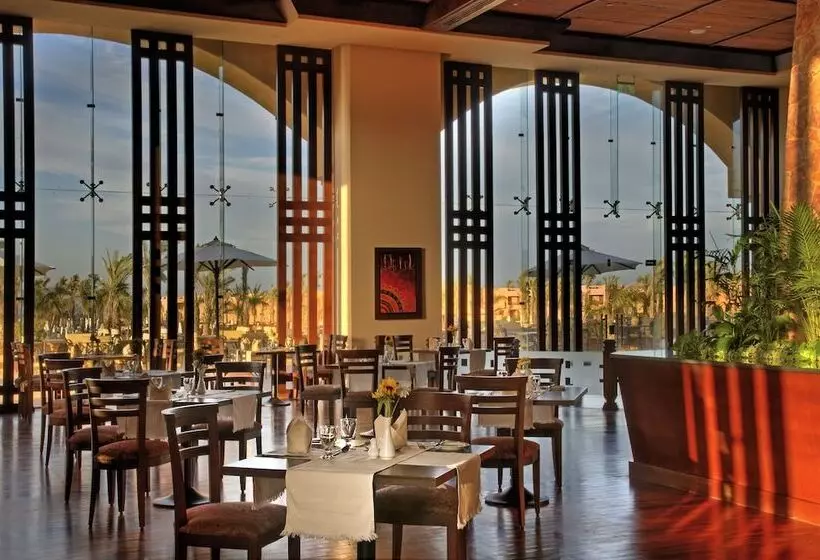 هتل Jaz Grand Marsa