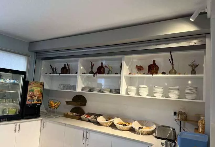 בית מלון כפרי Kyriad Direct Perpignan Nord   Aéroport