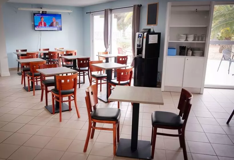 בית מלון כפרי Kyriad Direct Perpignan Nord   Aéroport