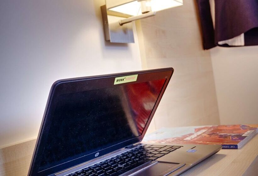 호텔 Kyriad Direct Perpignan Nord Aéroport