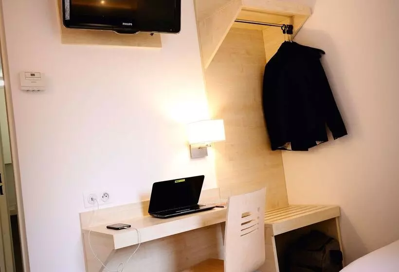 בית מלון כפרי Kyriad Direct Perpignan Nord   Aéroport