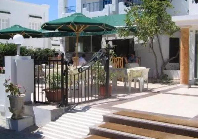 Hotel Les Citronniers