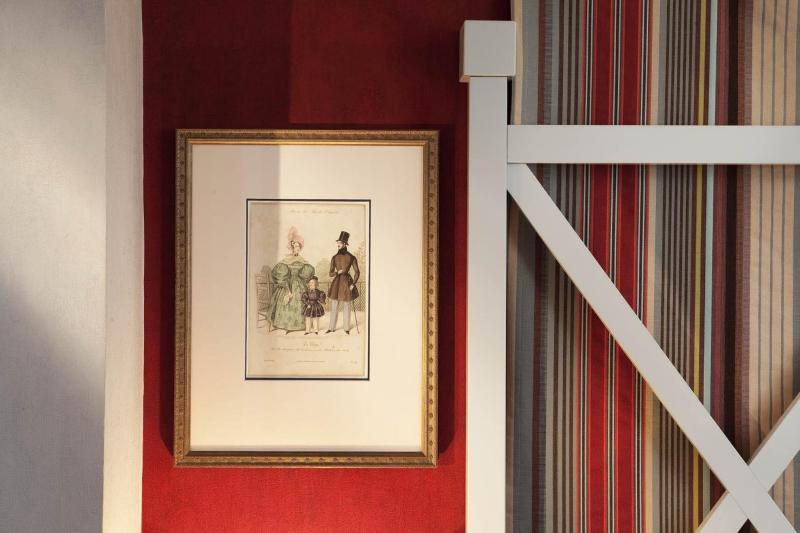 هتل Louvre Bons Enfants