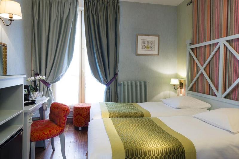 هتل Louvre Bons Enfants