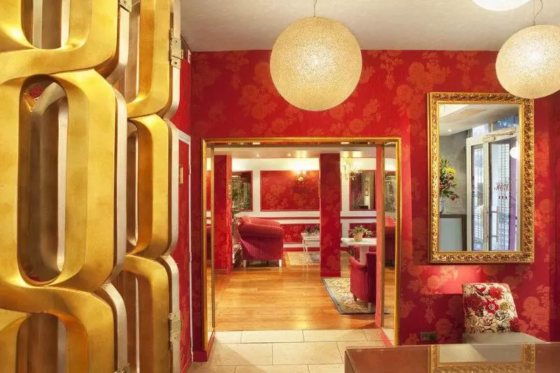 هتل Louvre Bons Enfants