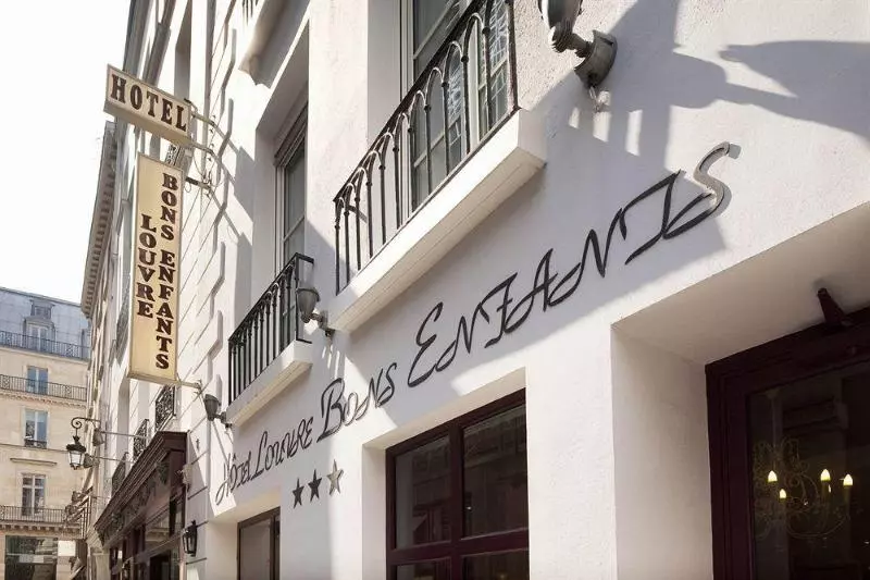 هتل Louvre Bons Enfants