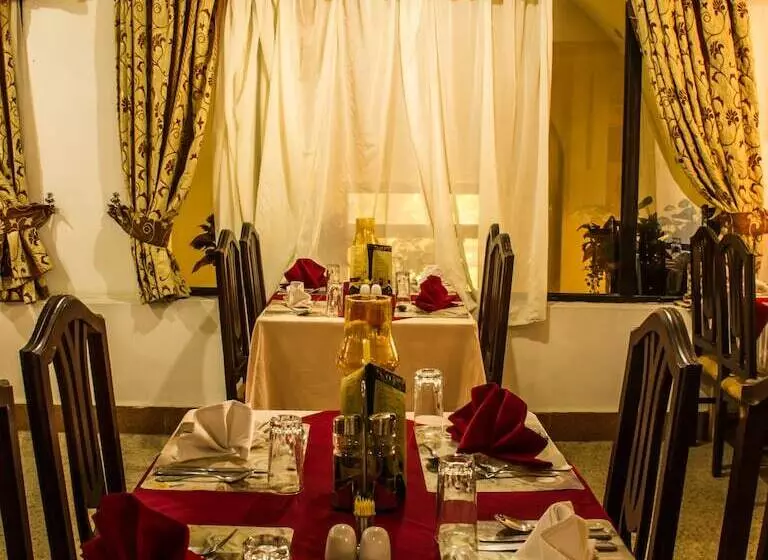 هتل Marhaba Palace