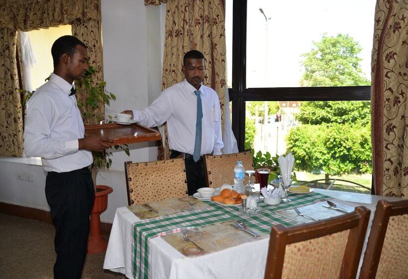 هتل Marhaba Palace