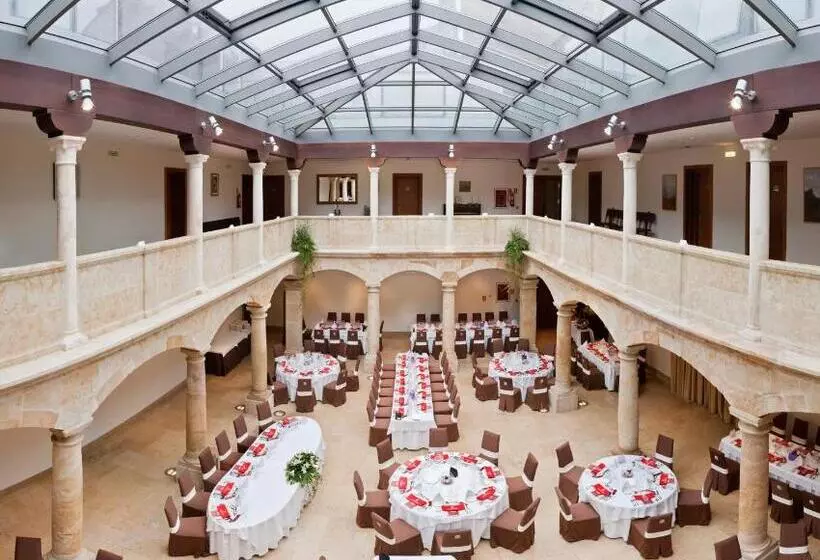 Hotel Palacio De Meras