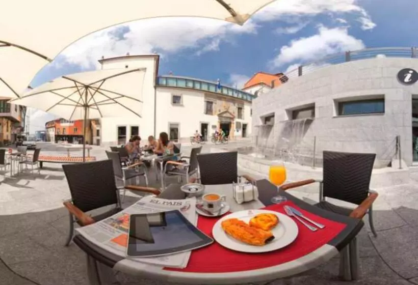 Hotel Palacio De Meras