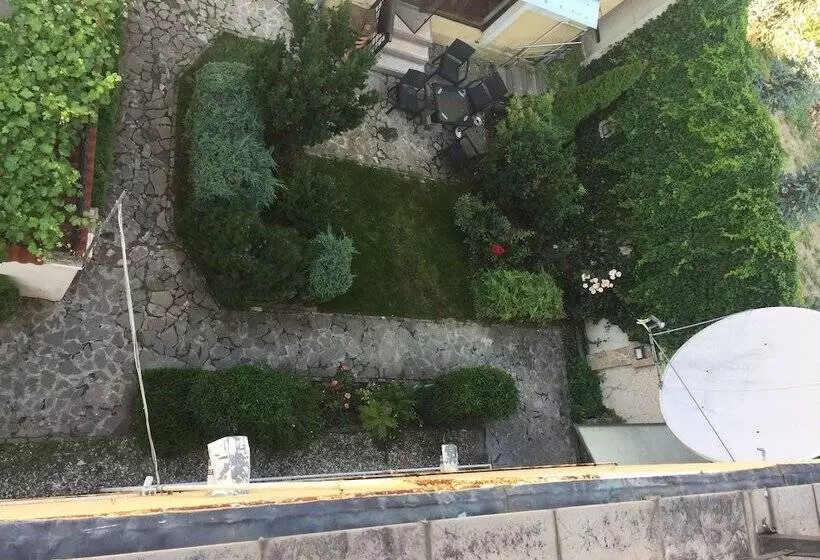 هتل Prince Residence Apartments