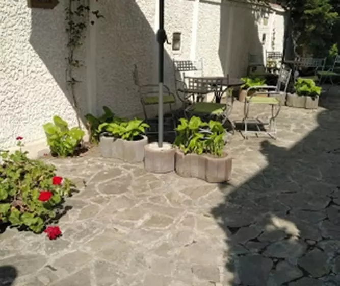 هتل Prince Residence Apartments