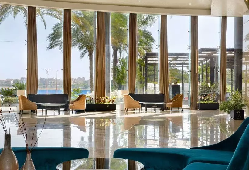 Radisson Blu Hotel & Convention Center, Alexandria