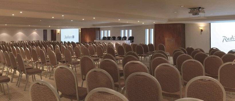 Radisson Blu Hotel & Convention Center, Alexandria