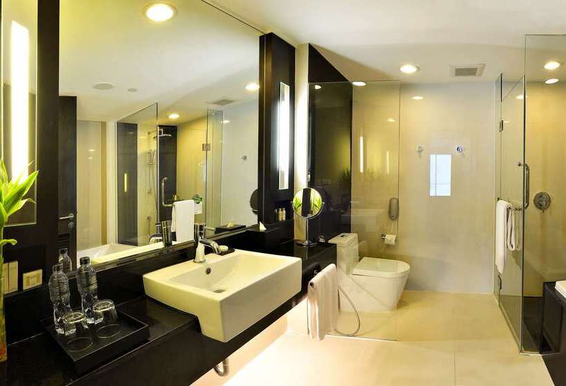 هتل Radisson Suites Bangkok Sukhumvit