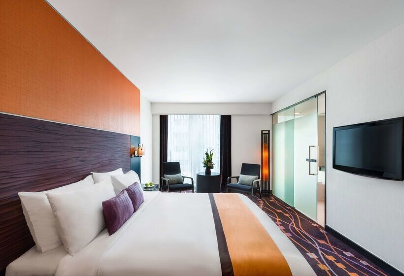 هتل Radisson Suites Bangkok Sukhumvit
