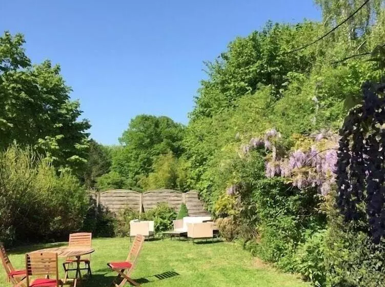 Отель L Aunette Cottage