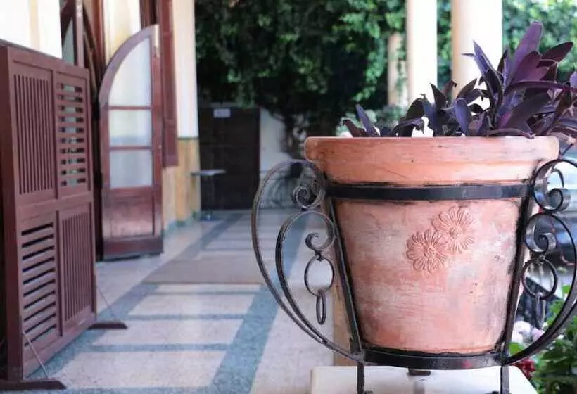 هتل Saint Georges Tunis