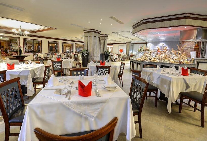 هتل Stella Di Mare Sea Club