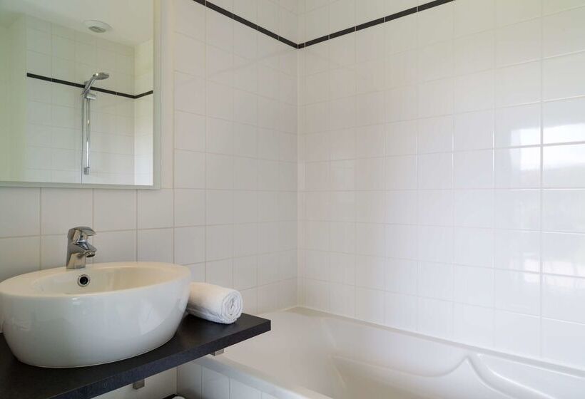 هتل The Originals City, Hôtel Anaïade, Saint Nazaire Pornichet