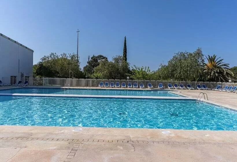 Отель Vacanceole  Residence L Ile D Or