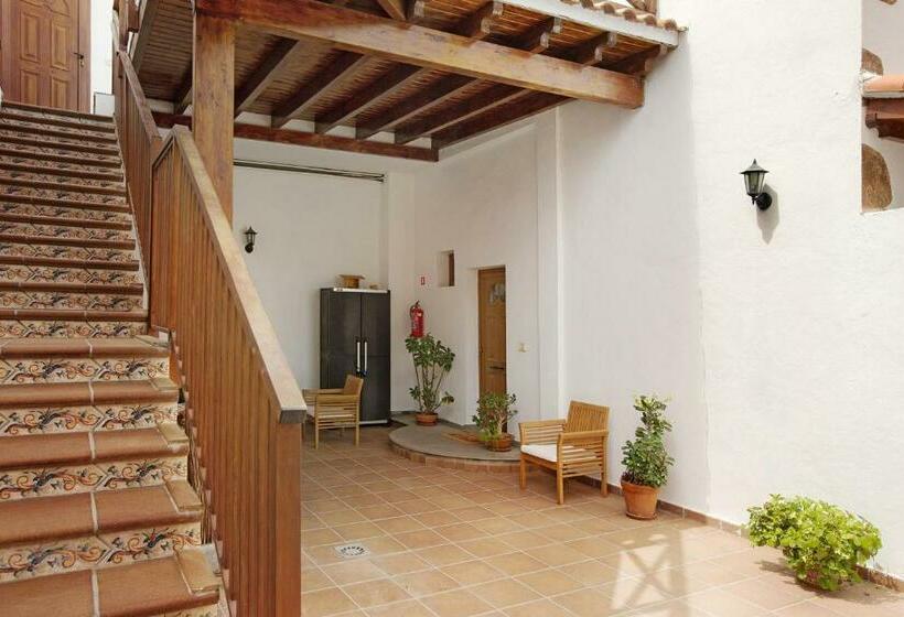 هتل Holiday Cottage Santa Lucía 2