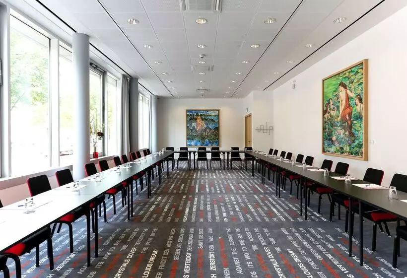 Art Otel Cologne, Powered By Radisson Hotels
