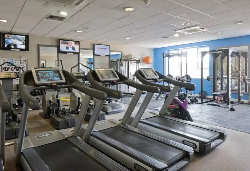 Отель Canal Court