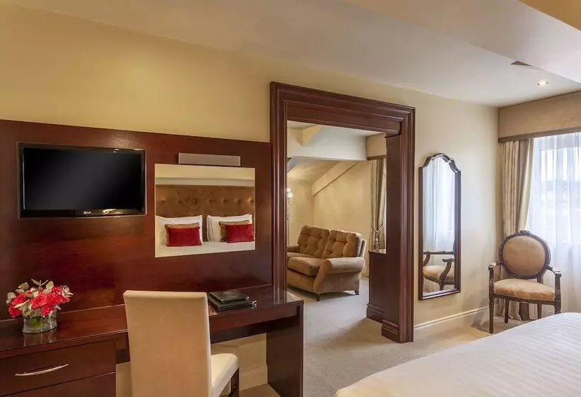 Отель Canal Court