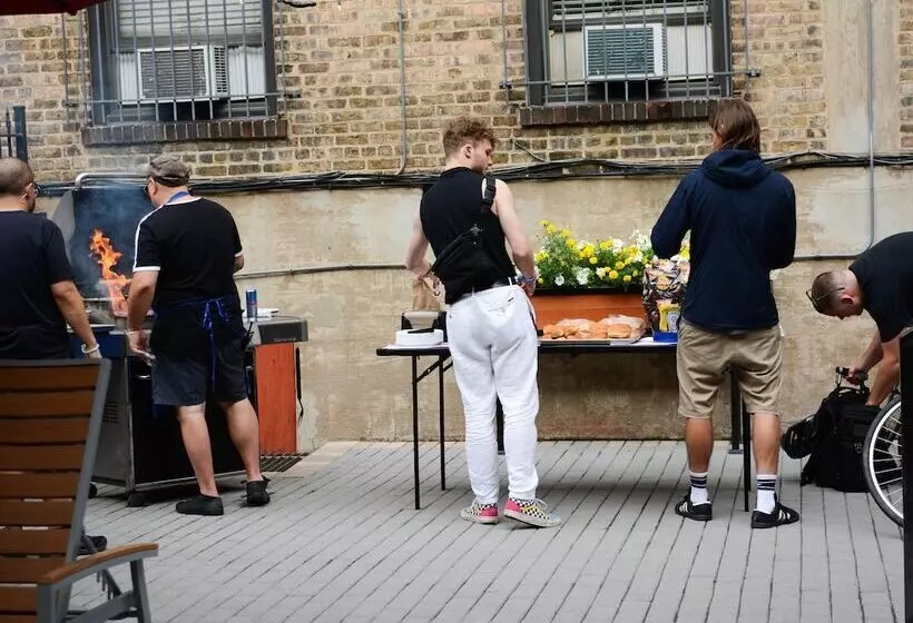 هتل Chicago Getaway Hostel