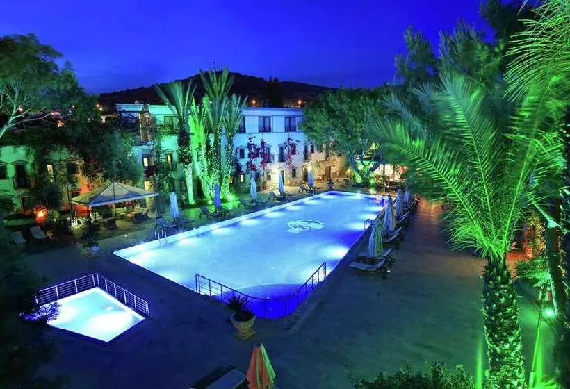 Отель Doubletree By Hilton Bodrum Marina Vista