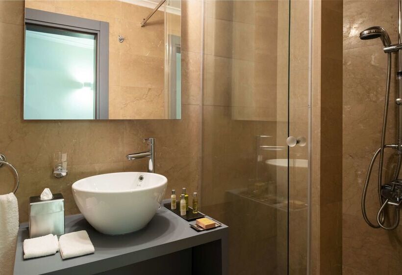 Отель Doubletree By Hilton Bodrum Marina Vista