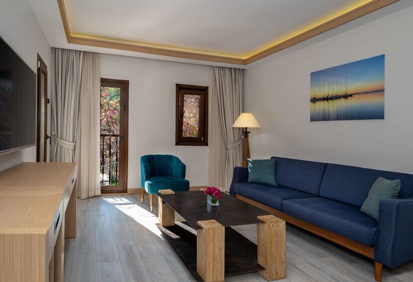 Отель Doubletree By Hilton Bodrum Marina Vista