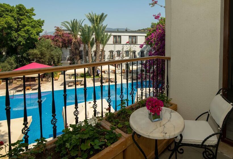 Отель Doubletree By Hilton Bodrum Marina Vista