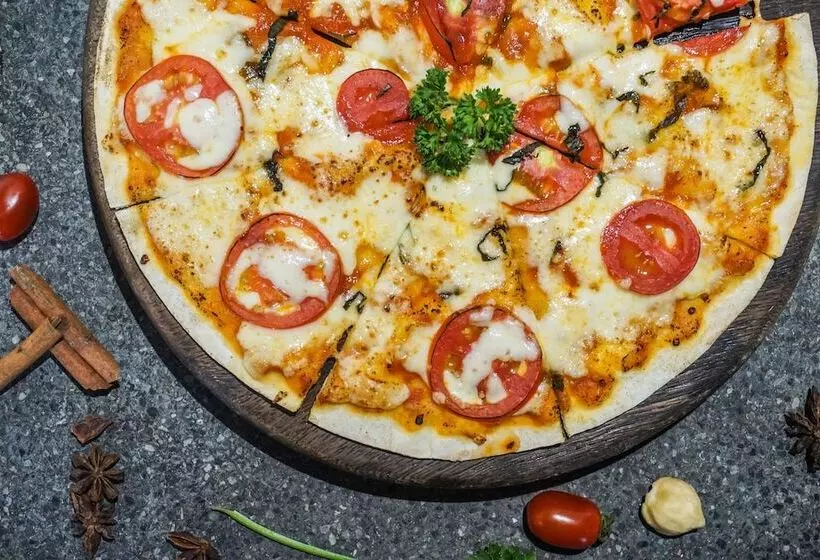 Отель Furamaxclusive Ocean Beach Seminyak Bali