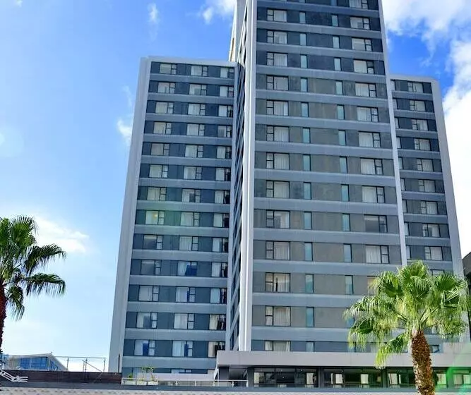 Hotel Cresta Grande Cape Town