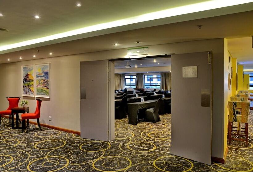 فندق Cresta Grande Cape Town