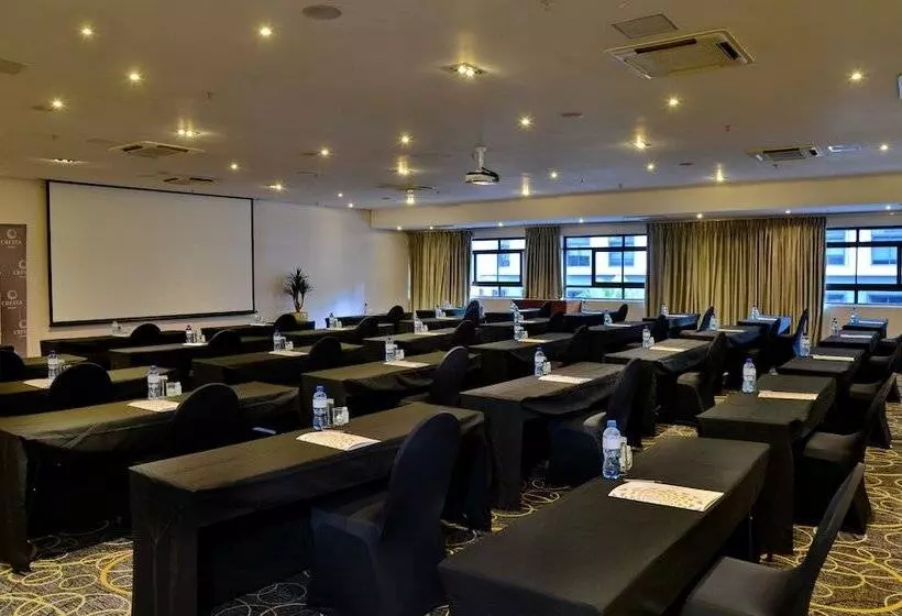 Hotel Cresta Grande Cape Town