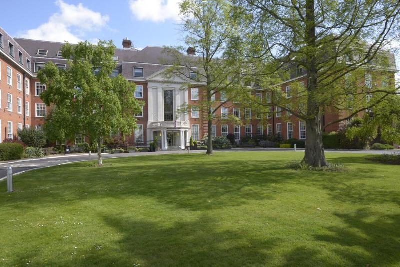 ホテル The Lensbury Resort